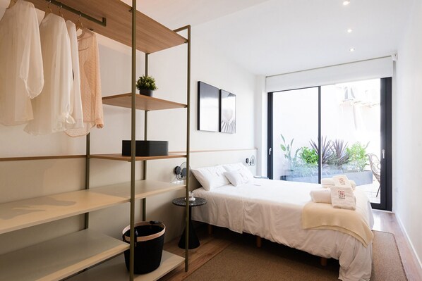 2 bedrooms, soundproofing, iron/ironing board - Petit Luxe Tobella Baixos (Terrassa)