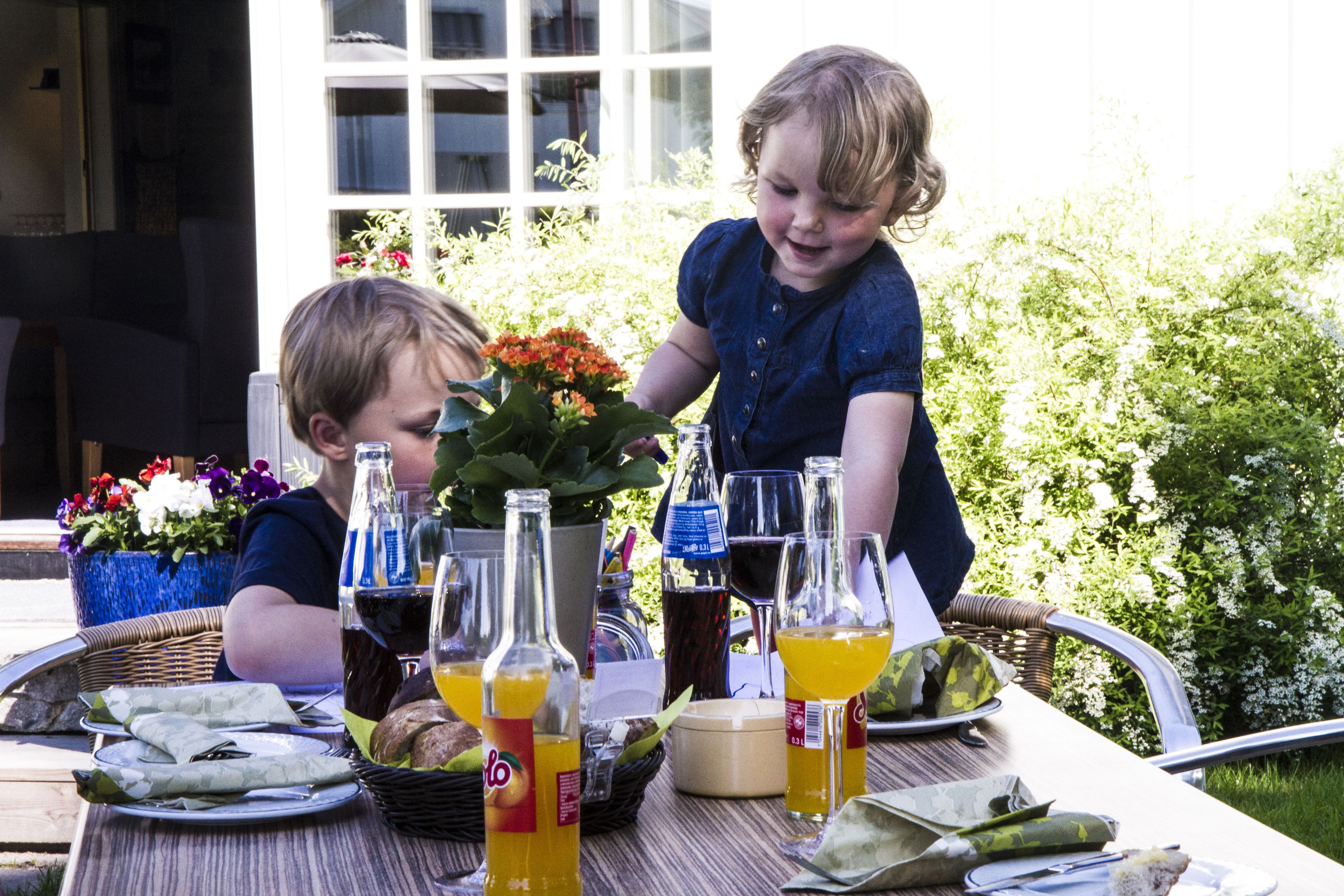 تناول الطعام بالخارج