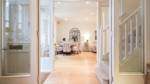 House, 3 Bedrooms | Living area - Lovely 3 bedroom house South Kensington (London)