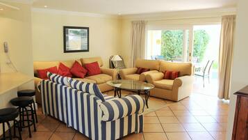 House, 3 Bedrooms, Garden View | Living area | 42-inch flat-screen TV with digital channels, Smart TV