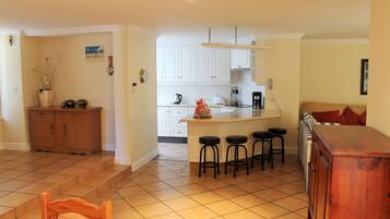 House, 3 Bedrooms, Garden View | Living area | 42-inch flat-screen TV with digital channels, Smart TV