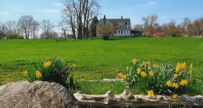 Bord de l'eau 5 chambres Grindstone Island Farmhouse