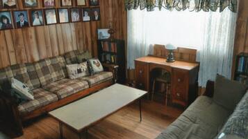 TV, livros, videoteca