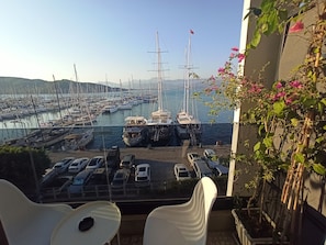 Suíte luxo, 1 quarto, vista para o mar | Vista para praia/oceano