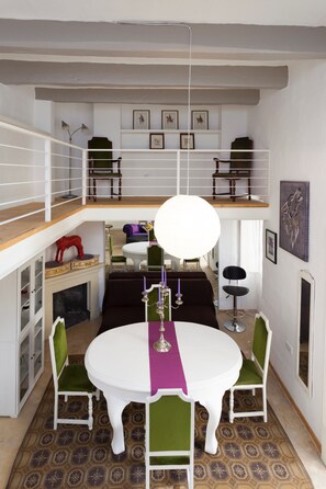 Apartment, City View (n° 2) | Living room | Smart TV - Your Apartment Malta (Floriana)