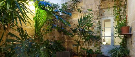 Apartment, Courtyard View (n° 1) | Interior detail