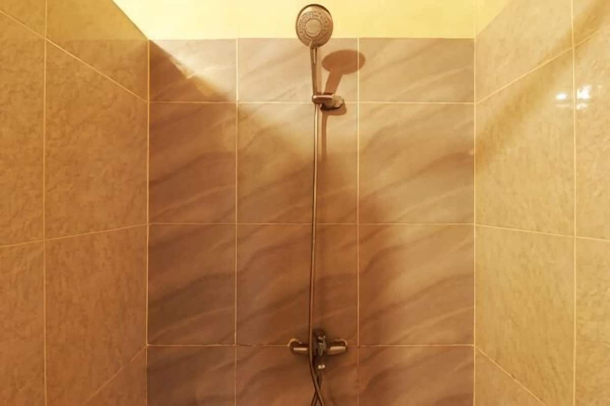 Bathroom | Shower, slippers, towels