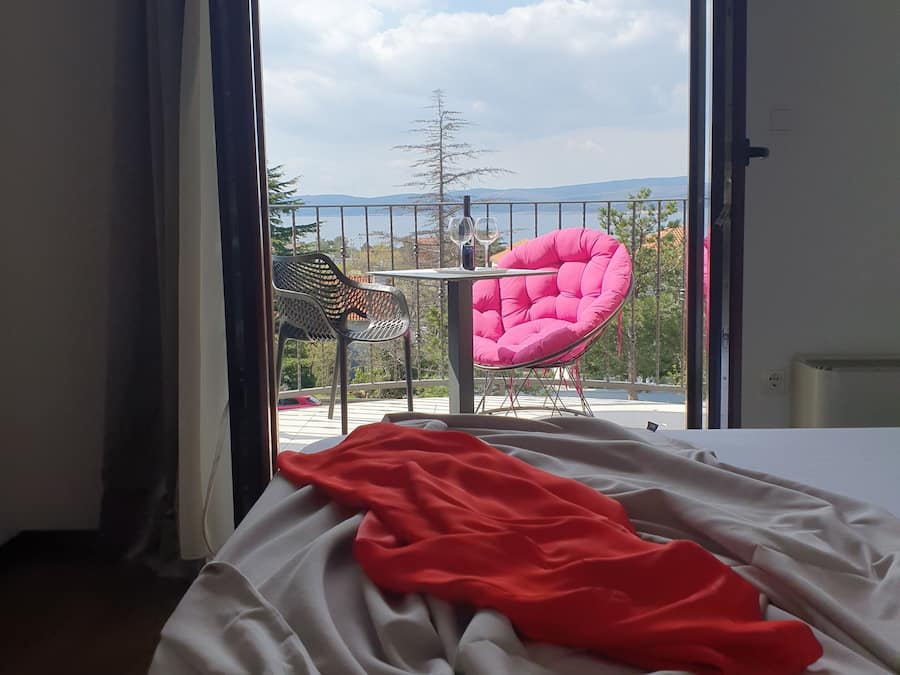1 bedroom, in-room safe, desk, blackout curtains