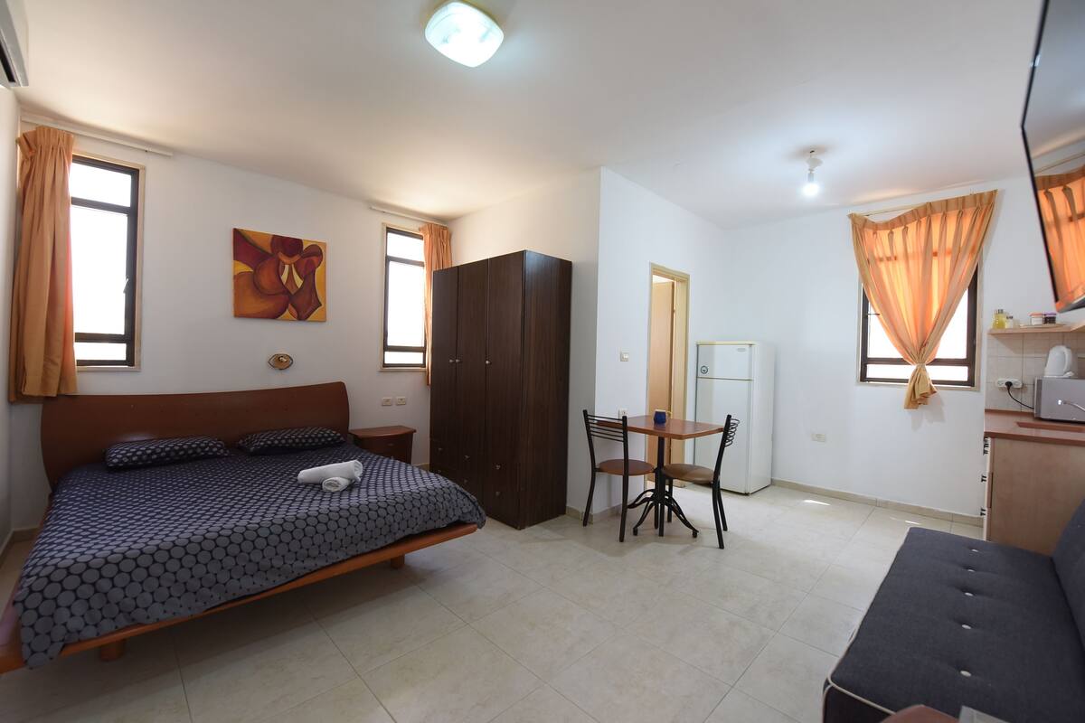 Classic Studio | Rollaway beds, free WiFi