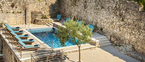 Suite estudio Deluxe, vista a la alberca | Vista desde la habitación