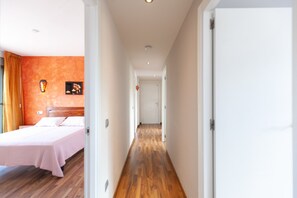 3 bedrooms, free WiFi, bed sheets