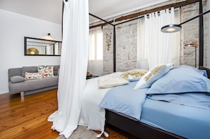 Wifi gratis y ropa de cama