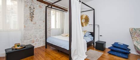 Apartment Mare Monte with Sea view | Wi-Fi ฟรี, ผ้าปูที่นอน