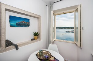 Sunrise Sea view Studio | In-room dining