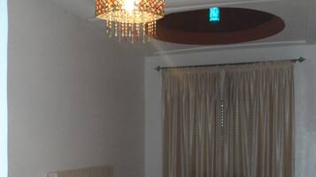 Apartemen | 2 kamar tidur, Wi-Fi gratis, dan seprai linen