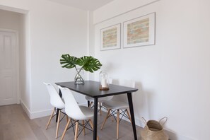 Apartment, 1 Bedroom | In-room dining - Park West by Allô Housing (London)