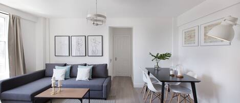 Apartment, 1 Bedroom | Living area