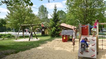 Aire de jeux - extérieure