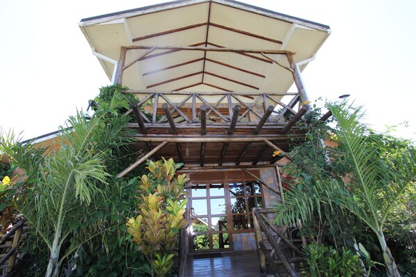 Casa de campo familiar | Escritorio, espacio para trabajar con laptop y wifi gratis 