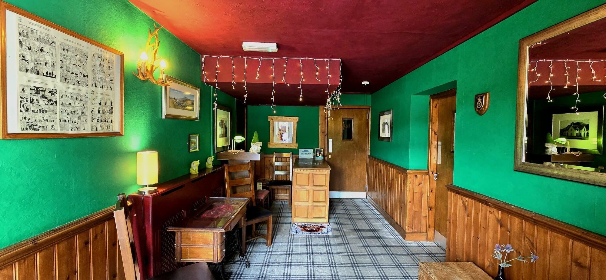 Vista frontal de la propiedad