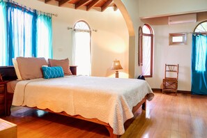 3 camere, Wi-Fi gratuito, lenzuola