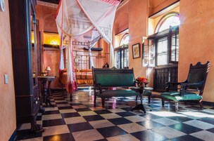 Classic Double or Twin Room (Rose) | 1 bedroom, in-room safe, individually decorated, individually furnished