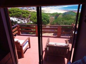 Ático panorámico, 2 habitaciones, vistas a la playa | Terraza o patio