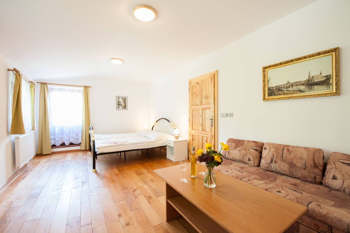 Exclusive Room, Multiple Beds, Garden View (5) | Blackout drapes, soundproofing, rollaway beds (surcharge), WiFi (free)