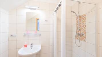 Economy Double or Twin Room, City View (7) | Bathroom | Shower, free toiletries, towels, soap