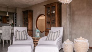 Family House | Living room - Blue Pearl - situated right on the beach (Swakopmund)