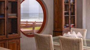 Family House | In-room dining - Blue Pearl - situated right on the beach (Swakopmund)
