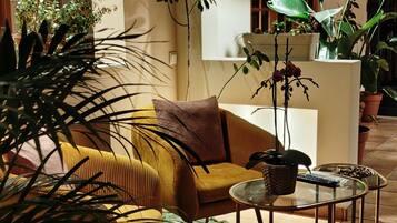 Televisor de pantalla plana de 30 cm amb canals per cable i televisor