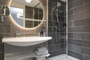 Eco-friendly toiletries, towels