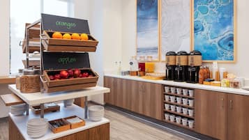 Free daily continental breakfast