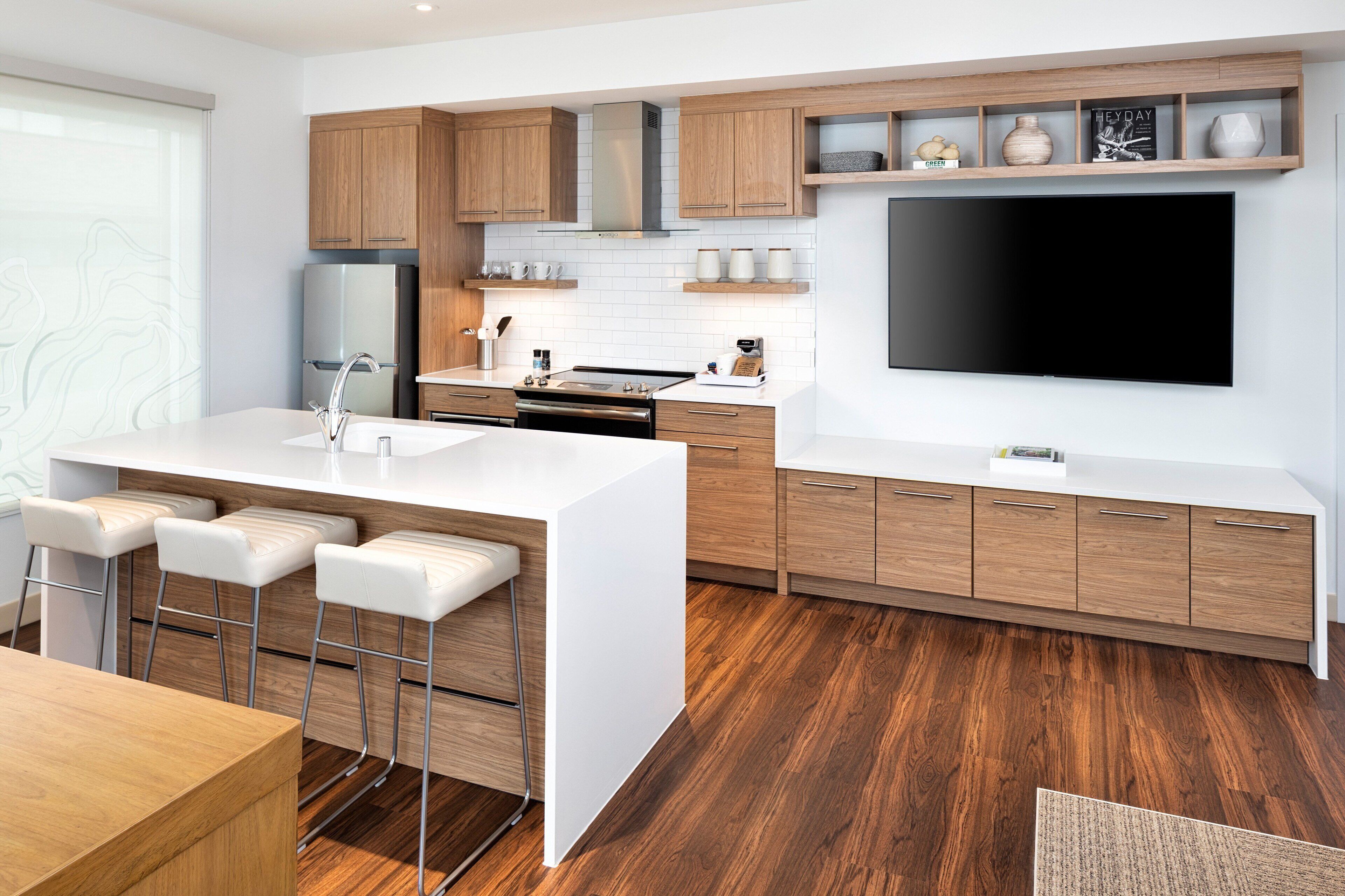 开间, 3 间卧室, 转角 | 私人厨房 | 微波炉、茶具/咖啡用具、烤面包机、厨具/餐具