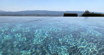 Domus Clara villa with pool and panoramic view