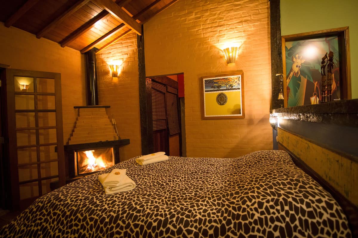 Chalet panorámico, vista a la montaña | Decoración personalizada y muebles diferentes