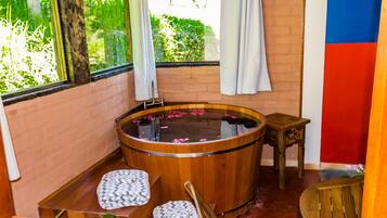 Suíte (Ofurô) | Banheira de imersão