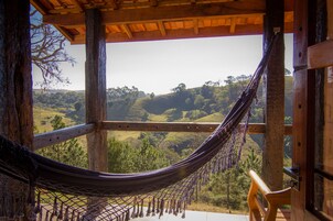 Chalé panorâmico, vista para a montanha | Individualmente decorados, individualmente mobiliados