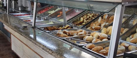 Free daily buffet breakfast
