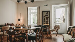 Uklassifisert bilde, 2 av 33, knapp