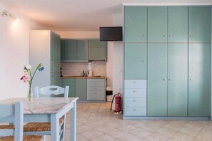 Dining - Villa Venus (Milos)