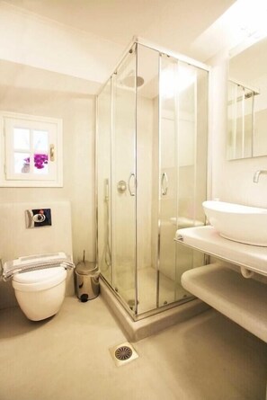 Bathroom - Villa Venus (Milos)