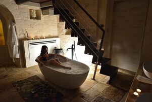 Casa Deluxe, 1 cama de matrimonio | Baño | Artículos de higiene personal gratuitos, secador de pelo, bidé y toallas