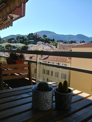 Property grounds - Comfortable studio in the heart of the city (Menton)