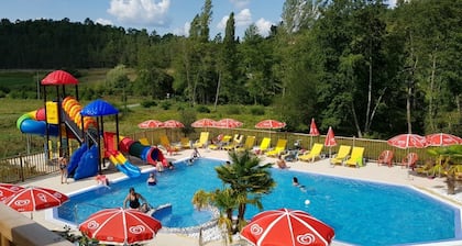 Camping Le Verdoyant - Chalets