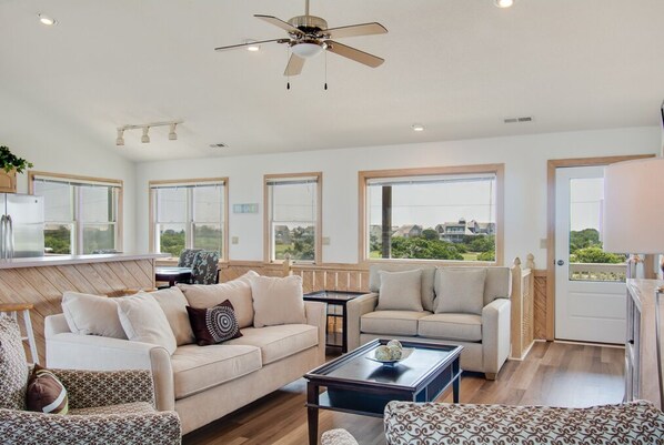 TV, DVD player - Seaside 46: Oceanside, Private Hot Tub, Short walk to Beach (Nags Head)