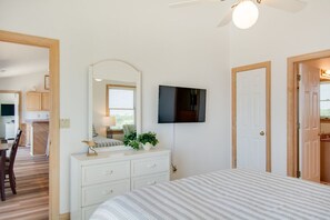 5 Schlafzimmer, BĂŒgeleisen/BĂŒgelbrett, WLAN, BettwĂ€sche