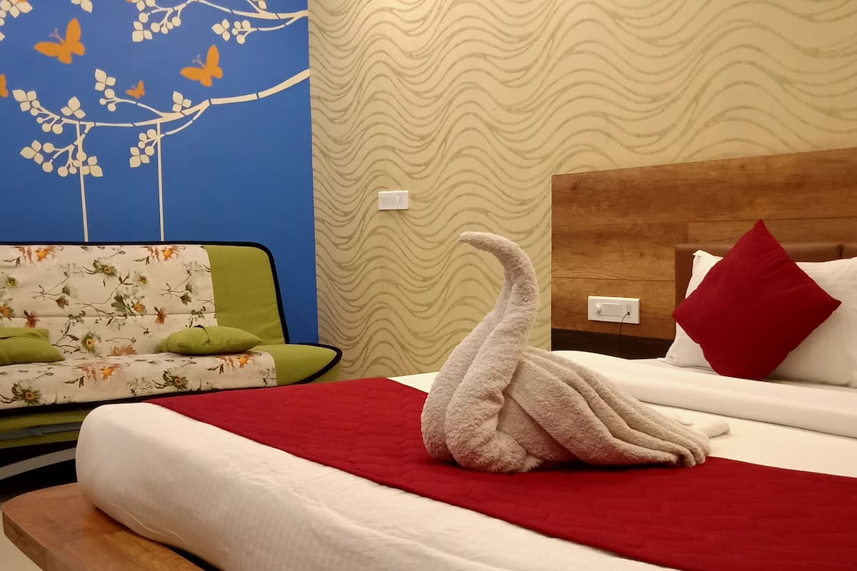 Superior Triple Room, 1 King Bed