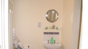 Unclassified image, 3 of 3, button - Sea spirit guest house (St Leonards-On-Sea)